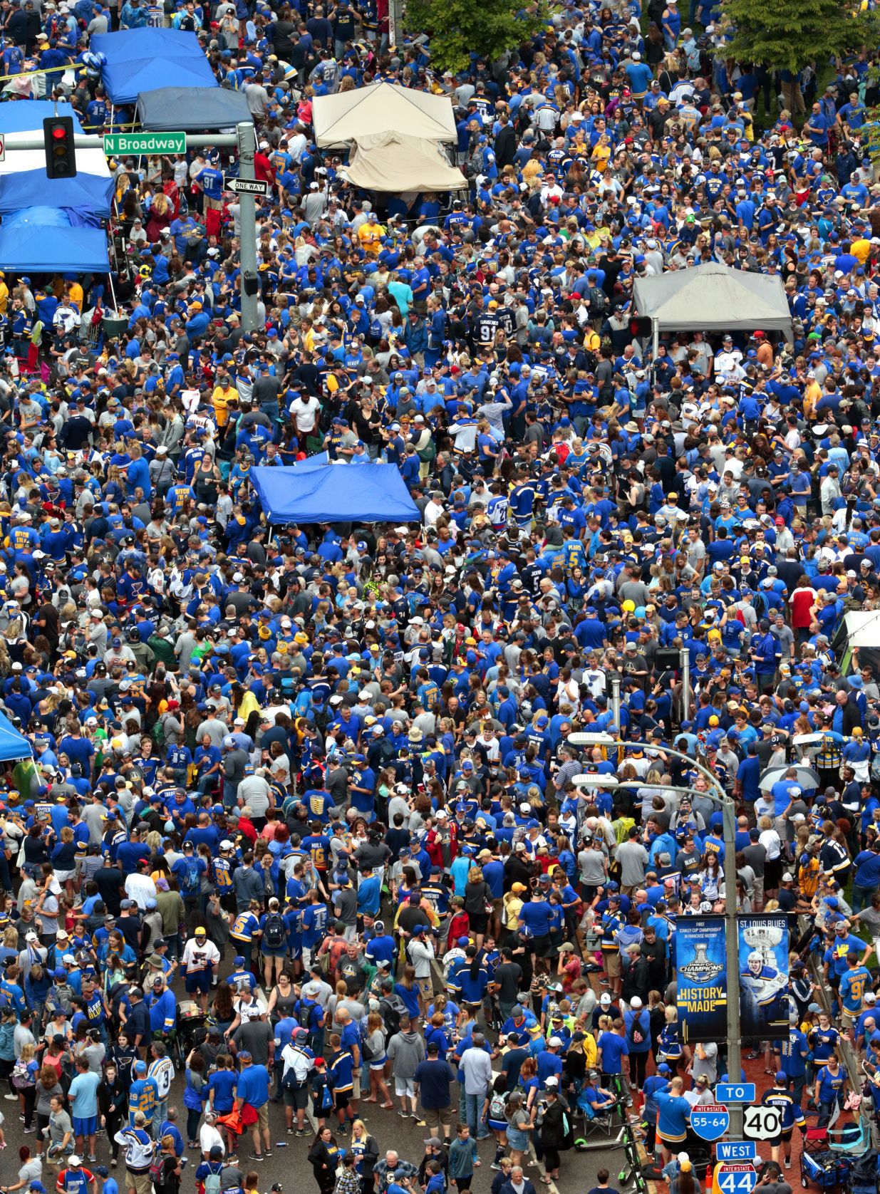Blues fans parade like champions as St. Louis Blues capture first Stanley Cup